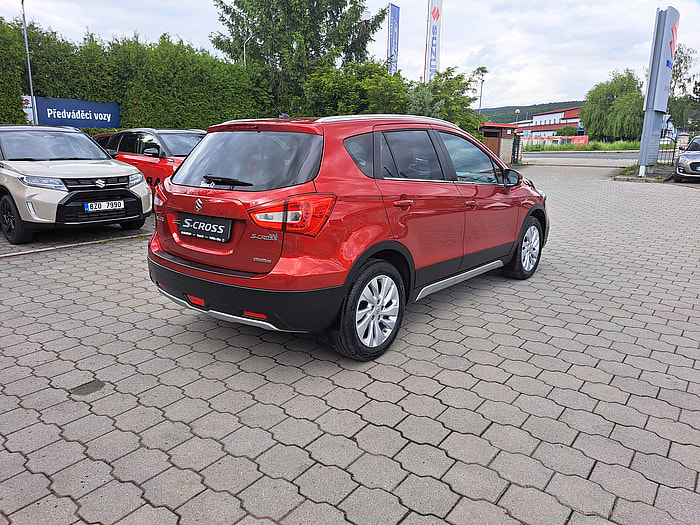 S-Cross