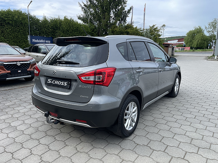 S-Cross