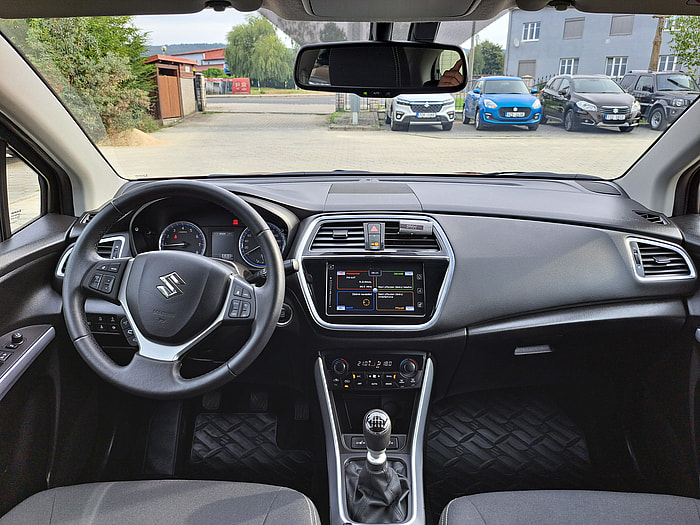 S-Cross