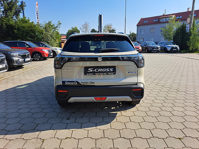 S-CROSS