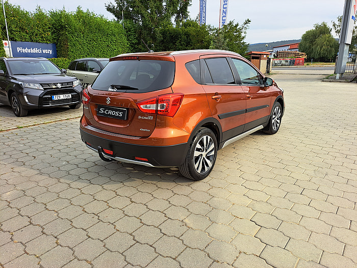 S-Cross